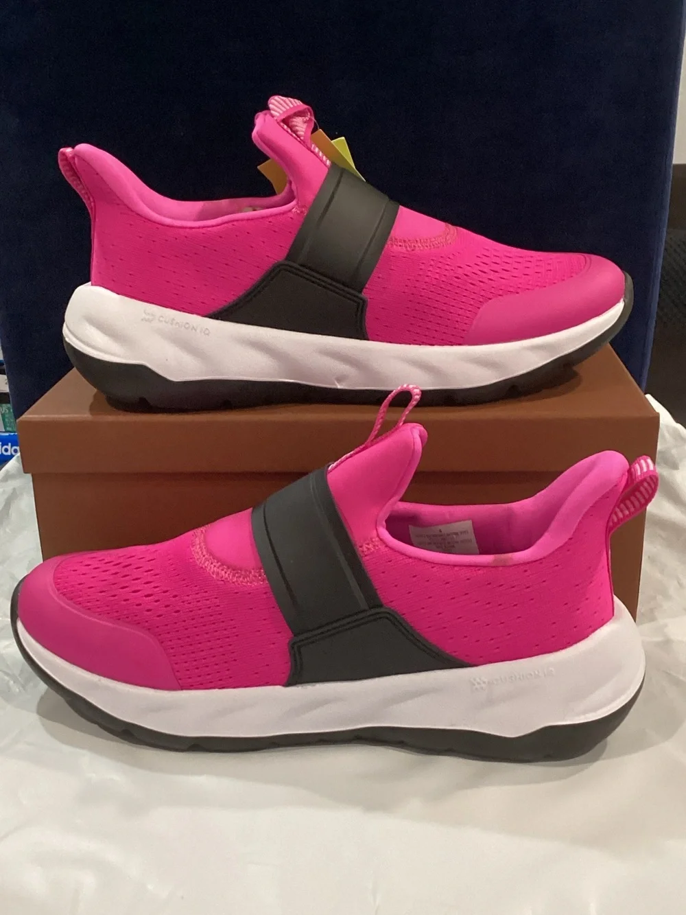 All in Motion Dillon Big Kids Size 5 Pink Slip On Athletic Sneakers New NWOB